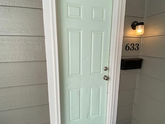 3rd image of 633 Northrup Ave