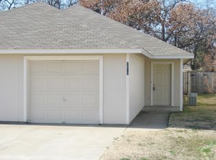 2824 James Rd, Granbury, TX 76049