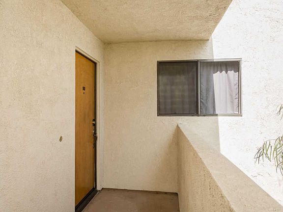 3rd image of 13825 Beaver St Unit 90