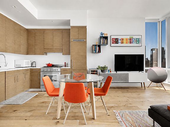 3rd image of 325 Lexington Ave APT 26A