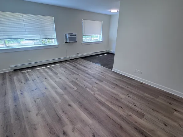 1135 N Boxwood Dr APT G2, Mount Prospect, IL 60056