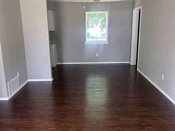 2nd image of 333 N 3rd St