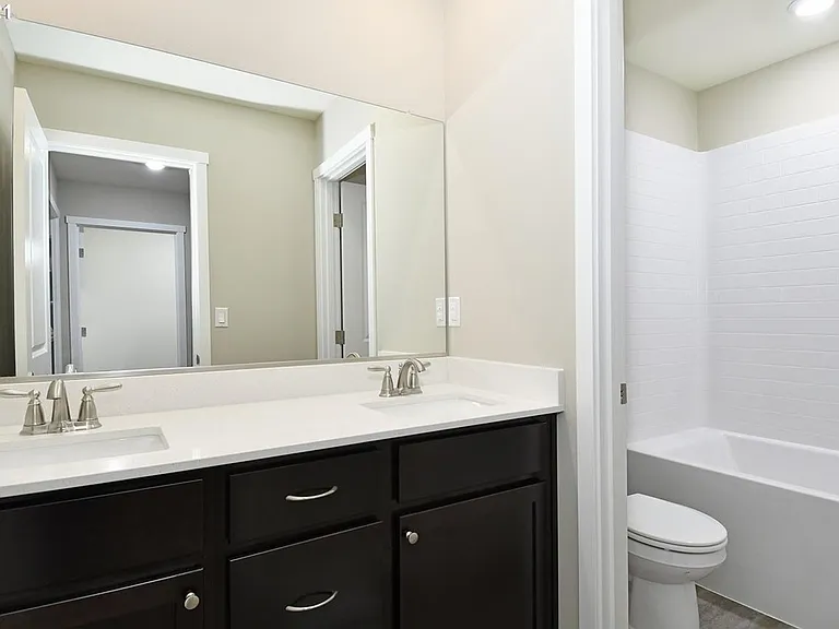 7105 NE 154th St — Photo 5