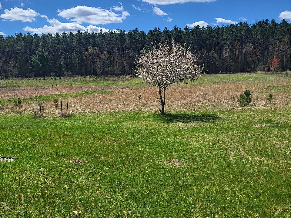 2nd image of N4131 Valley Road