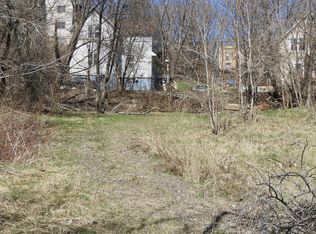 Between 523 And 529 W. 3rd St, Duluth, MN 55806