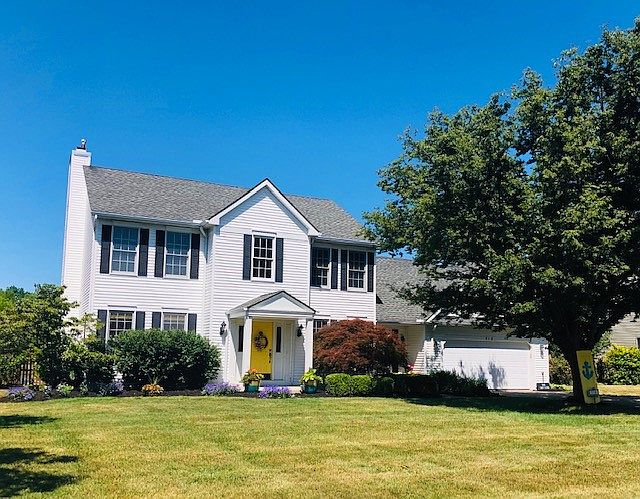 1st image of 518 Treeside Ln
