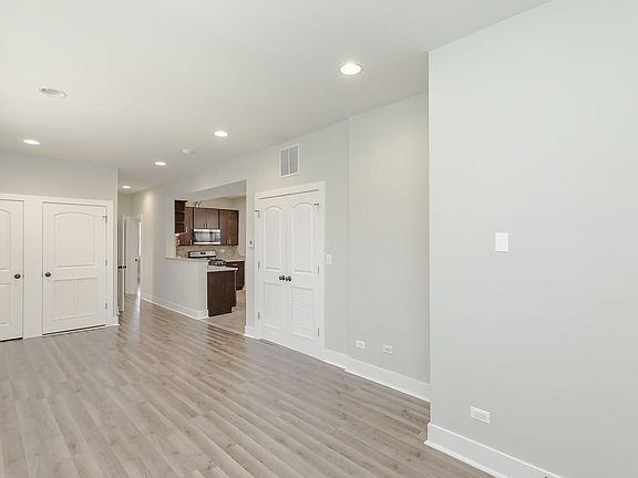 3rd image of 3353 W Huron St #1