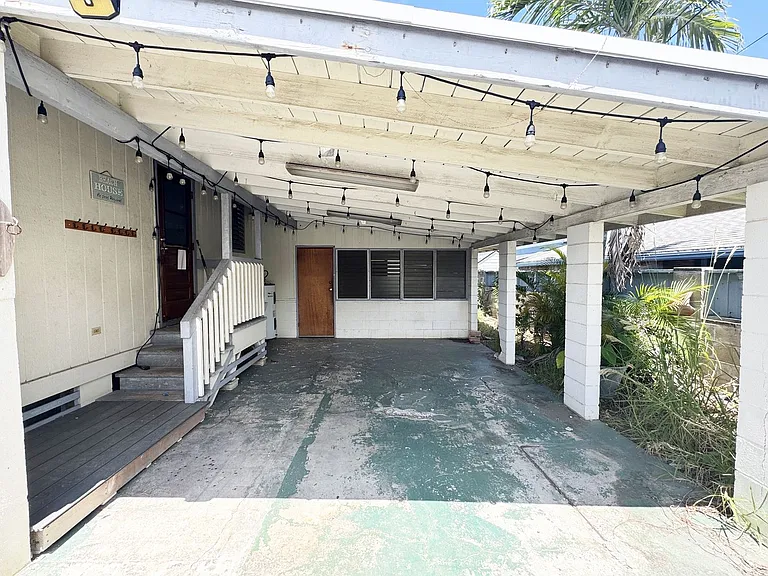 608 Maluniu Ave — Photo 15