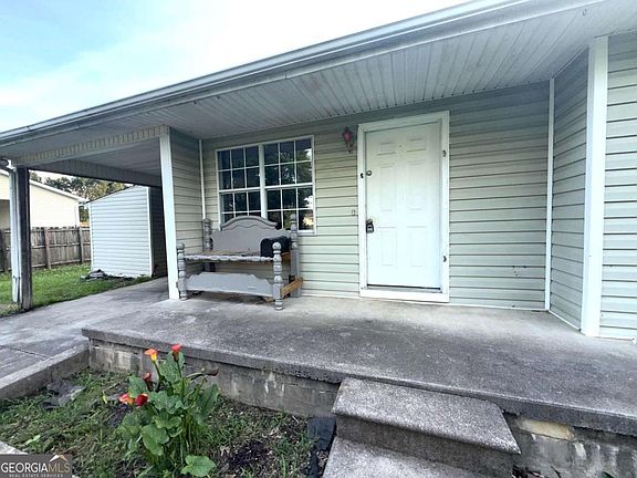 3rd image of 118 Brooksmill Dr NE