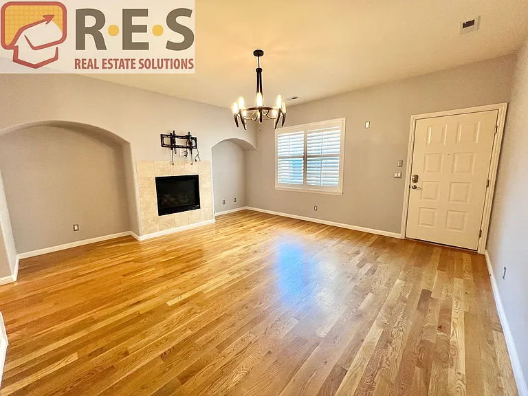 150 S Harrison St #107 — Photo 10