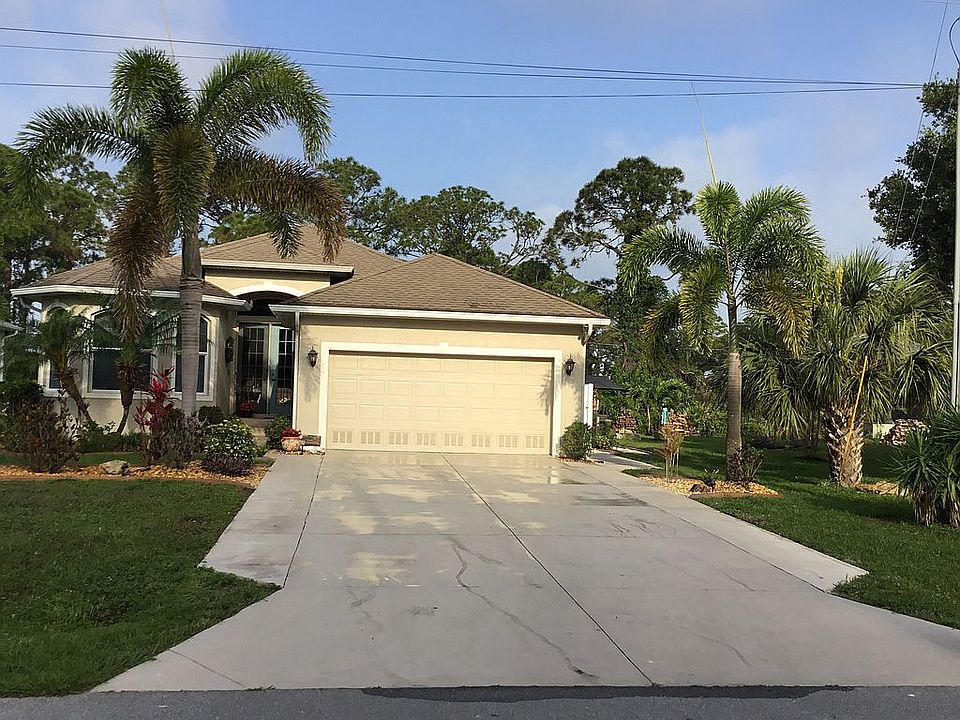 1st image of 302 Sweetwater Dr