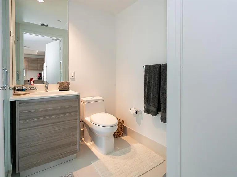 121 NE 34th St #2505 — Photo 8