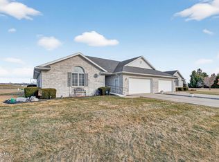 838 Dolly Dr, Bowling Green, OH 43402