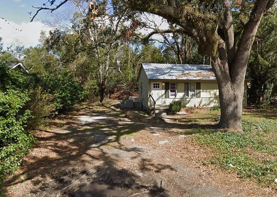 1st image of 728 E Jane St