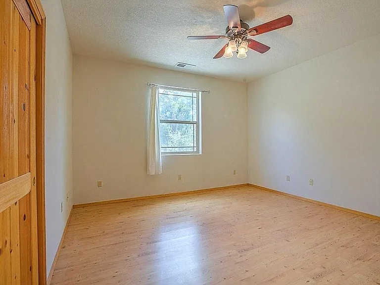 9 Teypana Dr — Photo 8