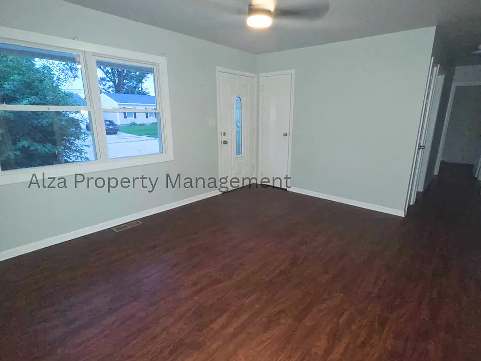 218 Healy Ave