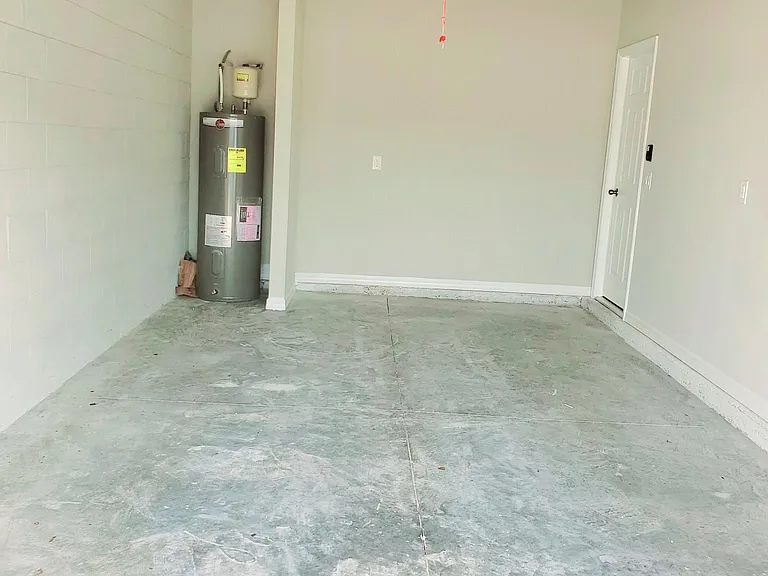 ATTACHED GARAGE