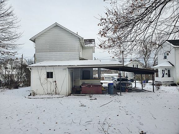 4th image of 111 S 2nd St