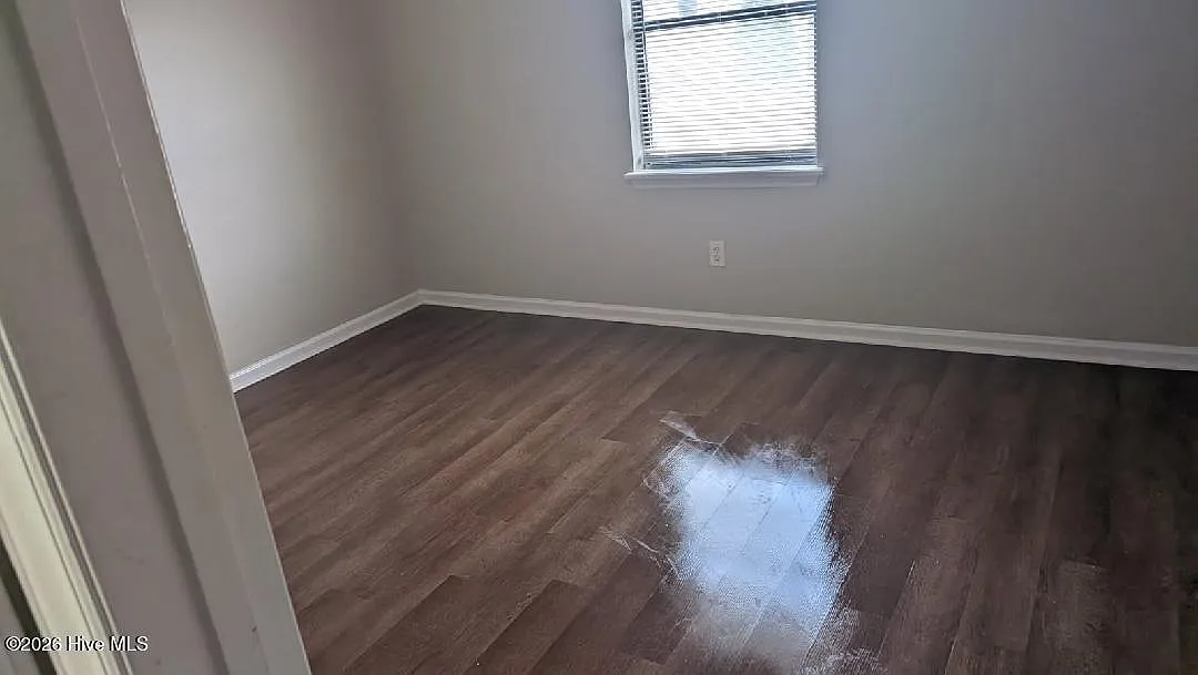 2 bed, 4.0 bath, 940 sqft, $1,100 — Photo 4