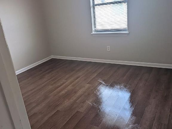 4th image of 206 Wyndham Cir #A