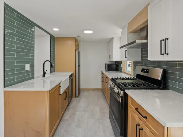 26 Greenwood Ave, Bethel, CT 06801