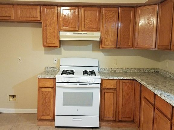4th image of 356 N 5th St Floor 1