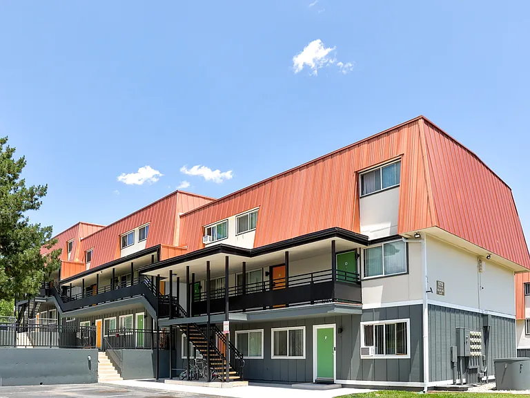 Sunset Ridge Apartments — Photo 20