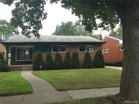 3rd image of 24221 Seneca Ave