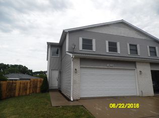 2522 Live Oak Dr, Crest Hill, IL 60403