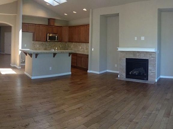 4th image of 4779 Colleen Ct SE