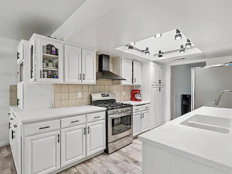 5313 Annette St #A — Photo 8