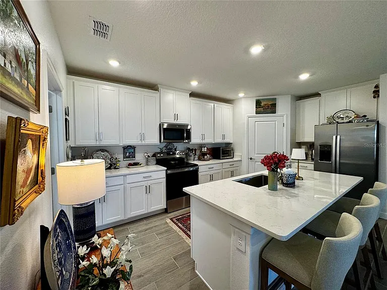 32040 Griffin Sands Ln — Photo 12