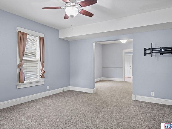 3rd image of 6289 Francis St