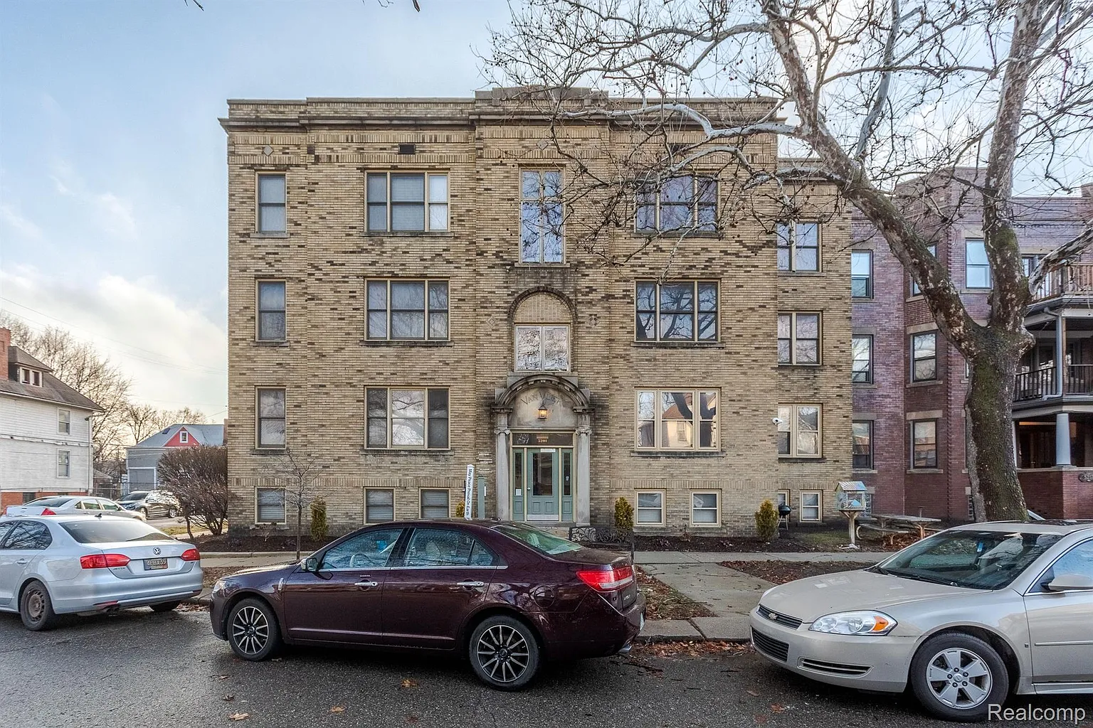 5201 Commonwealth St APT 11 photo 1