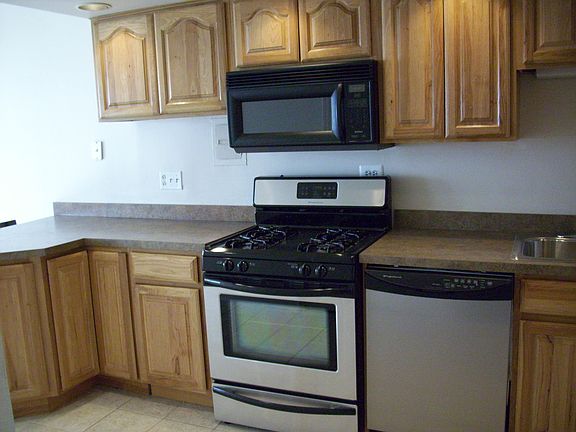 5th image of 1540 N State Pkwy APT 12A