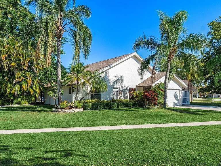 22525 Swordfish Dr — Photo 4