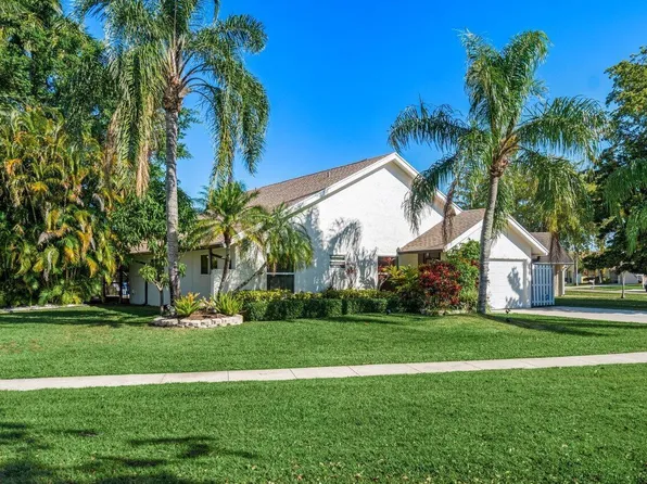 22525 Swordfish Dr, Boca Raton, FL 33428