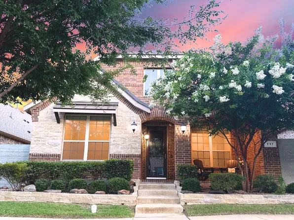717 10th St, Argyle, TX 76226