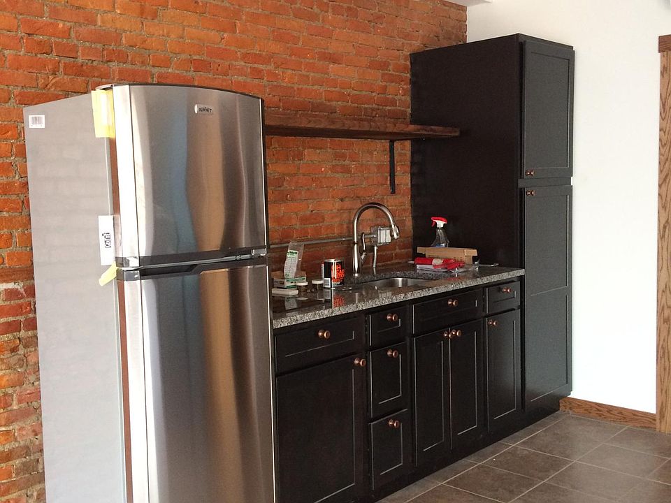 2nd image of 142 E State St APT 2