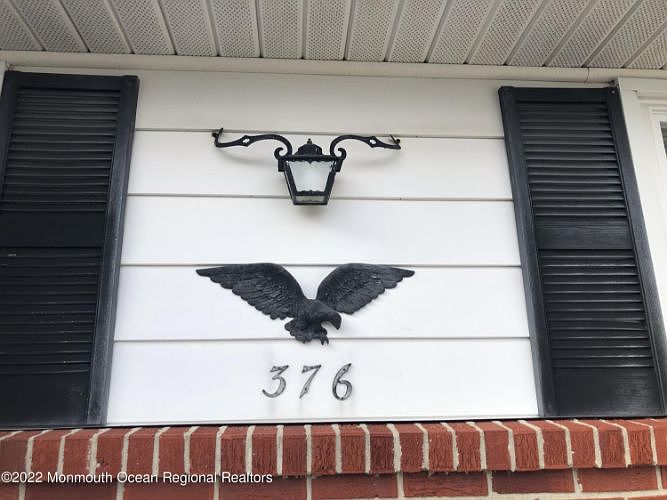 1st image of 376 Saint Thomas Dr