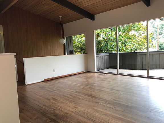 2nd image of 3310 72nd Ave SE