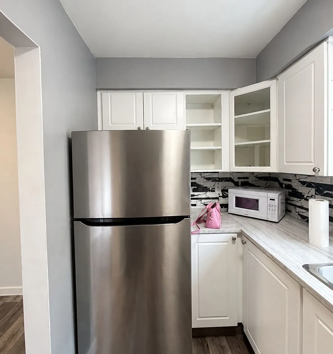 4 bed, $2,600 — Photo 4