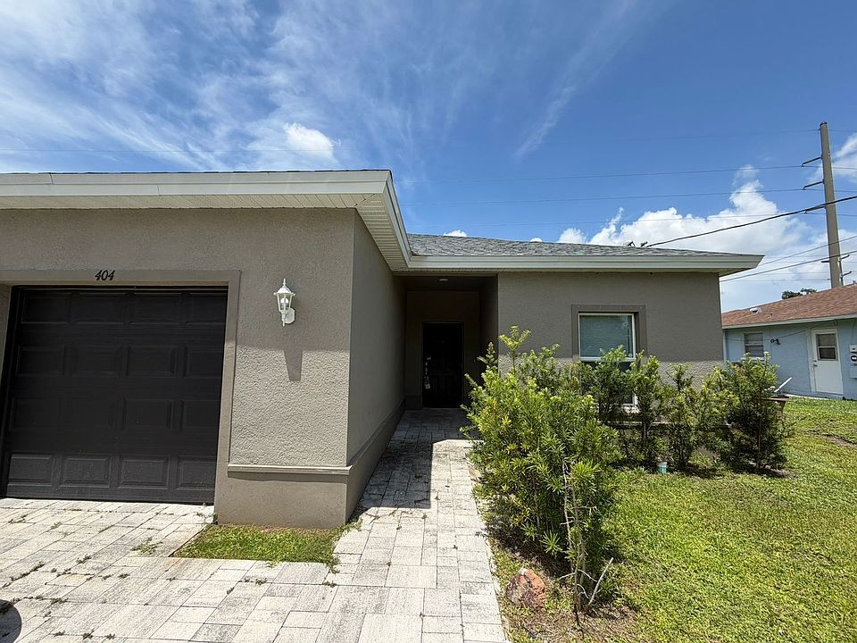 1st image of 404 NE 24th Pl