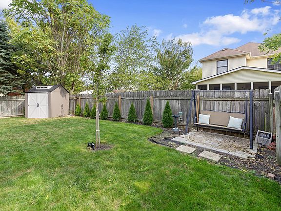 3rd image of 4876 Wallington Dr