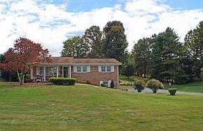 3rd image of 248 Alhambra Dr