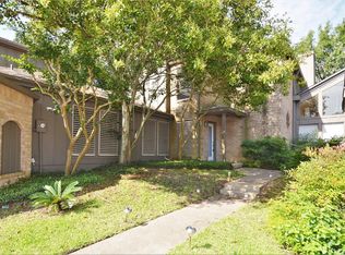 18126 Lakeside Ln, Houston, TX 77058
