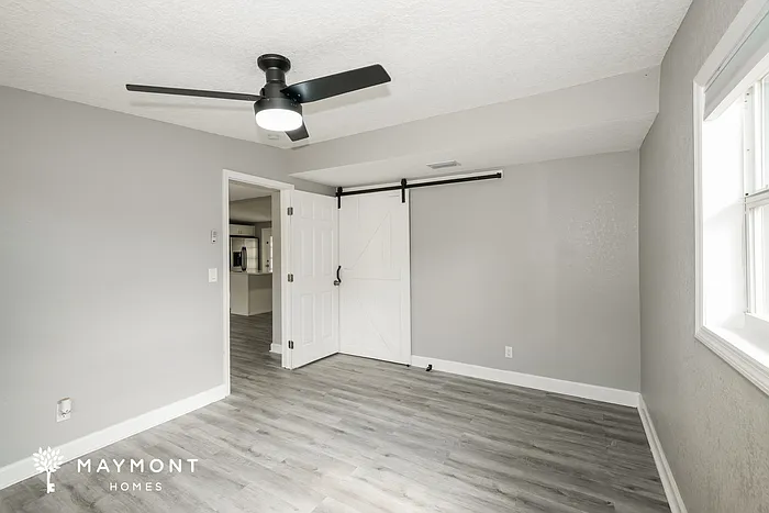 3002 E Yukon St — Photo 11