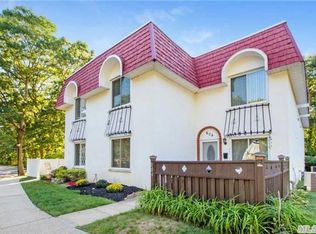 804 Blue Ridge Dr, Medford, NY 11763