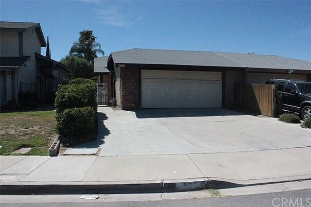 2nd image of 832 Oriole Ct