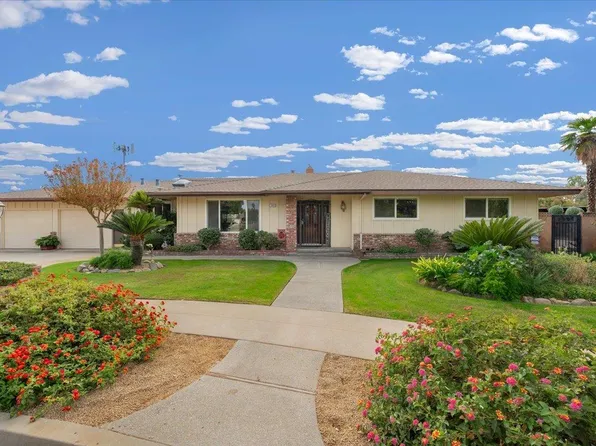 1071 W Mesa Ct, Fresno, CA 93711